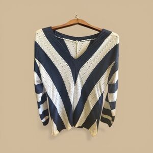 Navy & White V-Neck Stripe Knit Sweater Poncho Style Women’s Size Large Coastal